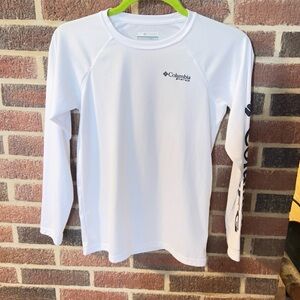 Awesome Columbia Youth Long UV shirt size 14/16